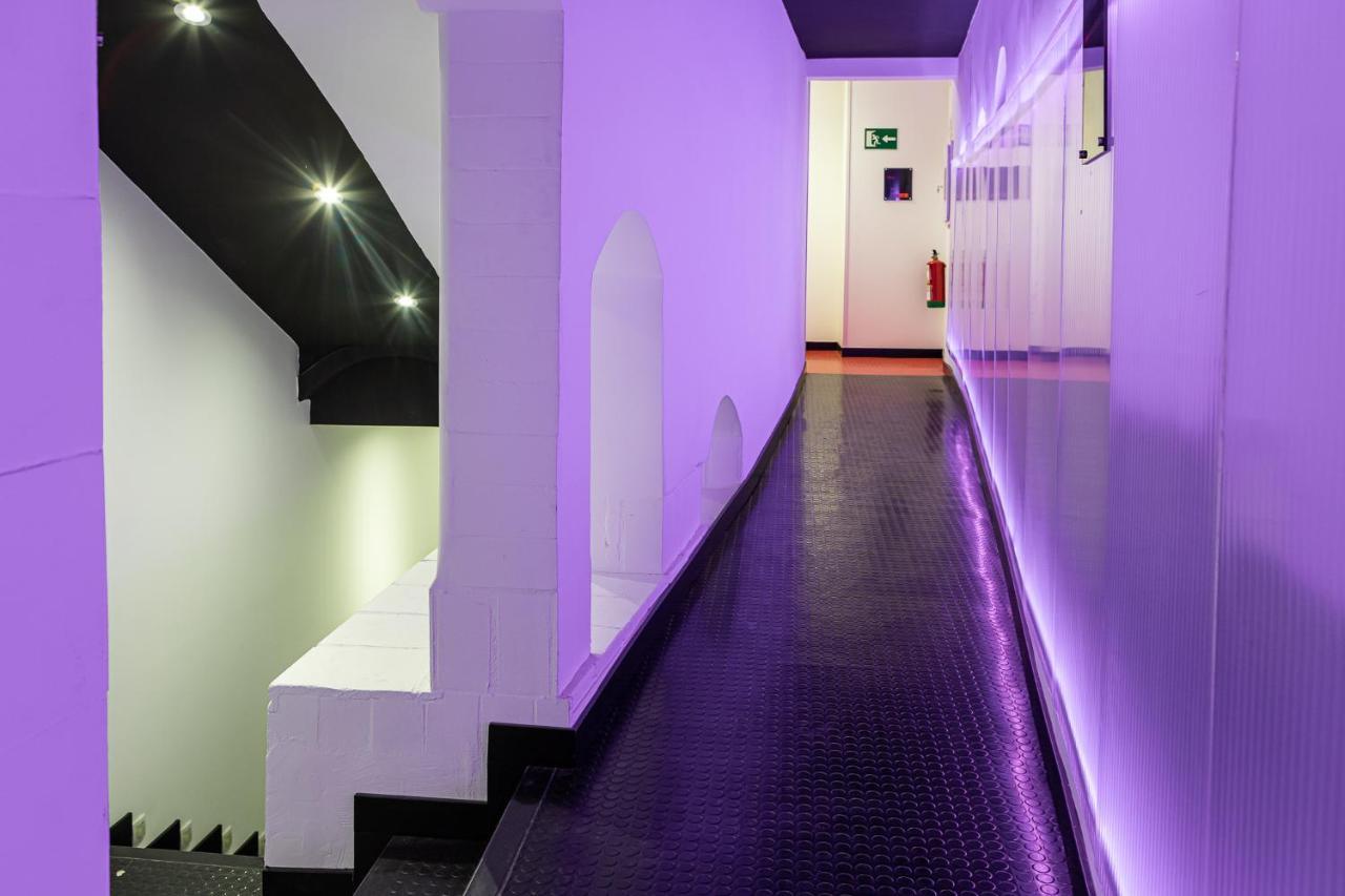 Art Seven Hostel Capsules Madrid Exterior foto