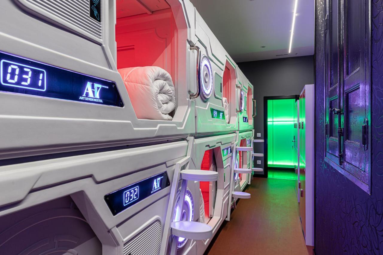 Art Seven Hostel Capsules Madrid Exterior foto